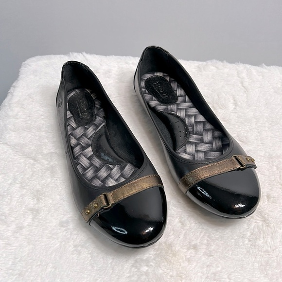 Born Masia Ballet Flats size 9 NWOT - Picture 2 of 11